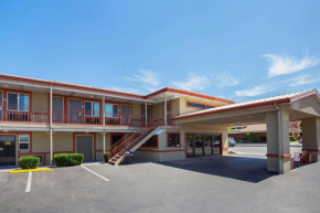 Гостиница Econo Lodge Hurricane - Zion National Park Area  Харрикейн